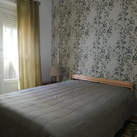 Young Homestay Lisbon